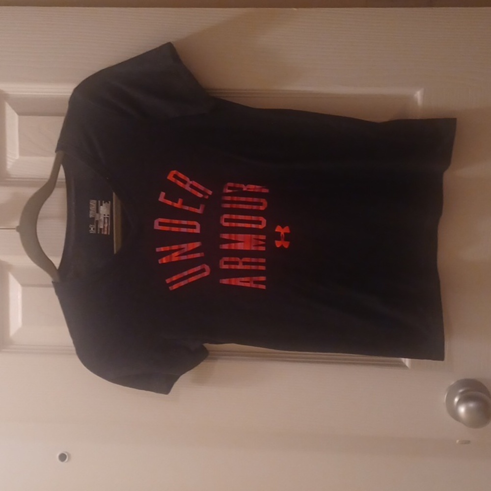 Under Armour Youth Grey V-Neck Athletic Short Sleeve Tee - Size Youth Medium